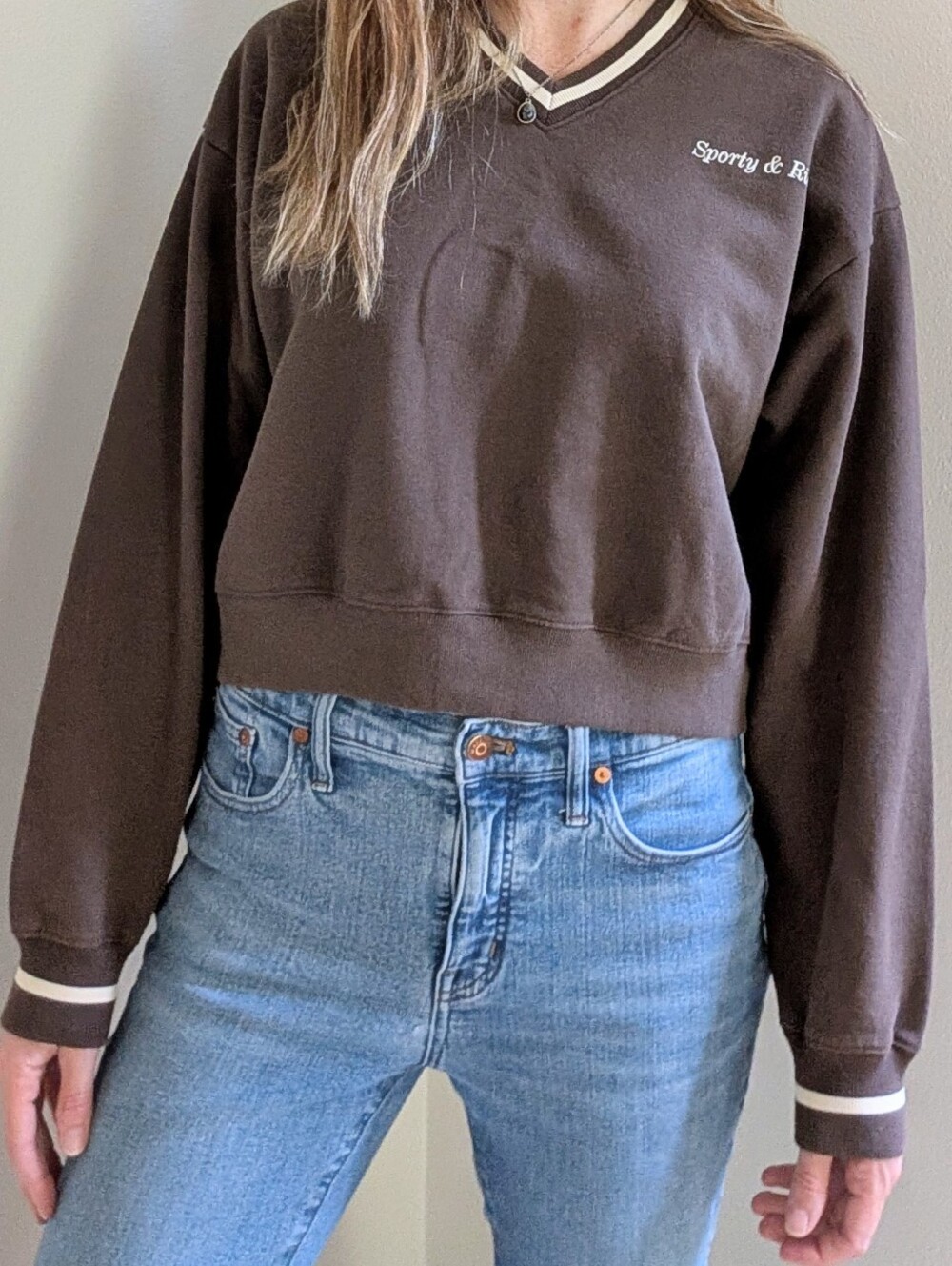 Sporty & Rich Classic Embroidered Logo V-neck Varsity Sweatshirt In Brown - S